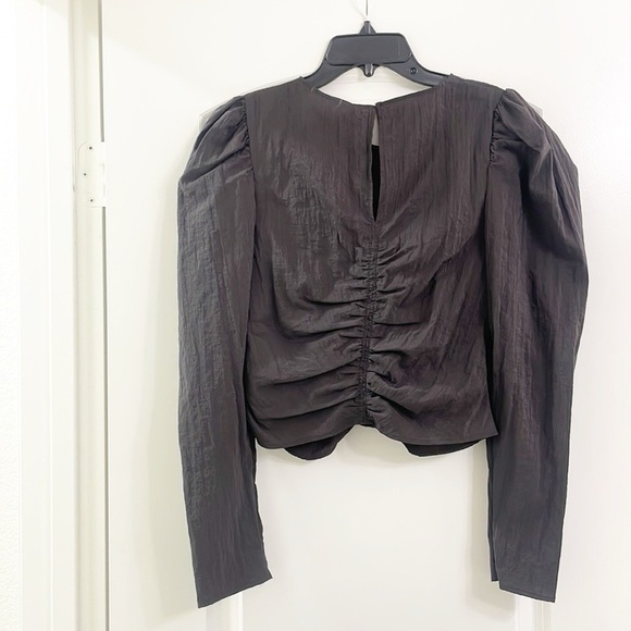 NEW H&M black long sleeve ruched top - Picture 2 of 4